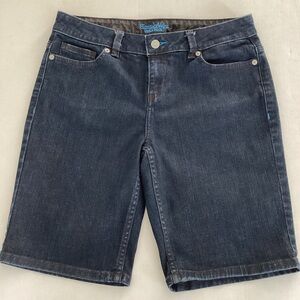 Simply Vera Vera Wang Dark Wash Jean Shorts Size 6